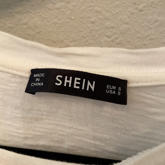 Cute shein blouse! - Picture 2 of 2